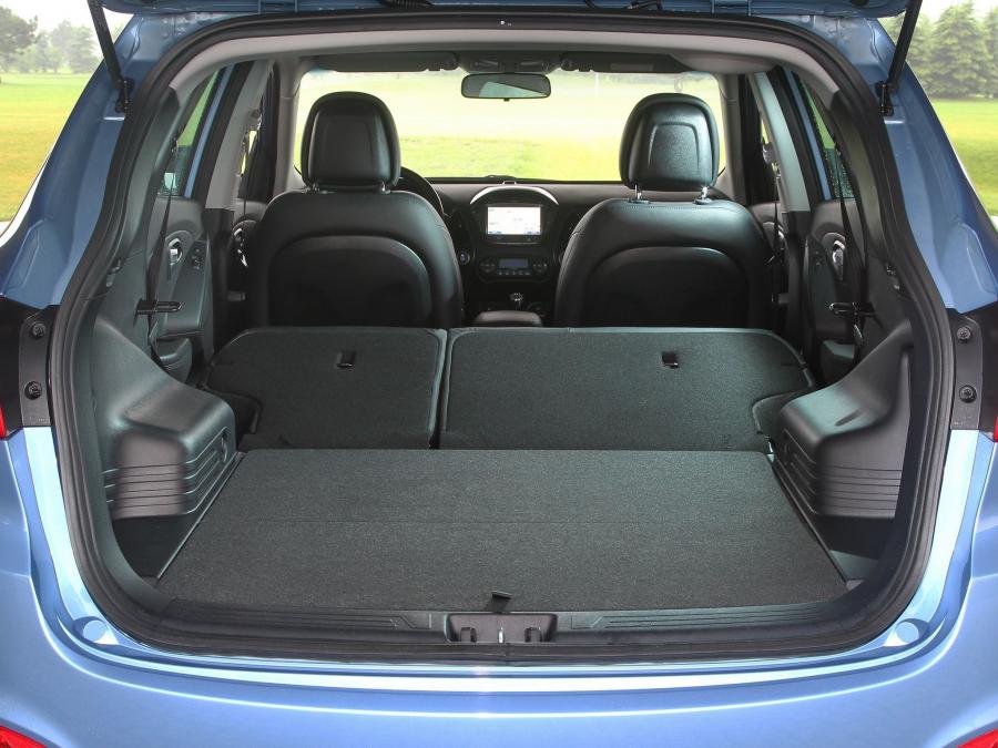  Hyundai ix35 2013 года  (фото 18 из 30)